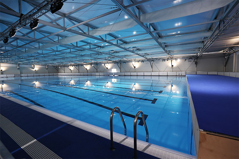 游泳池.jpg 游泳池.jpg